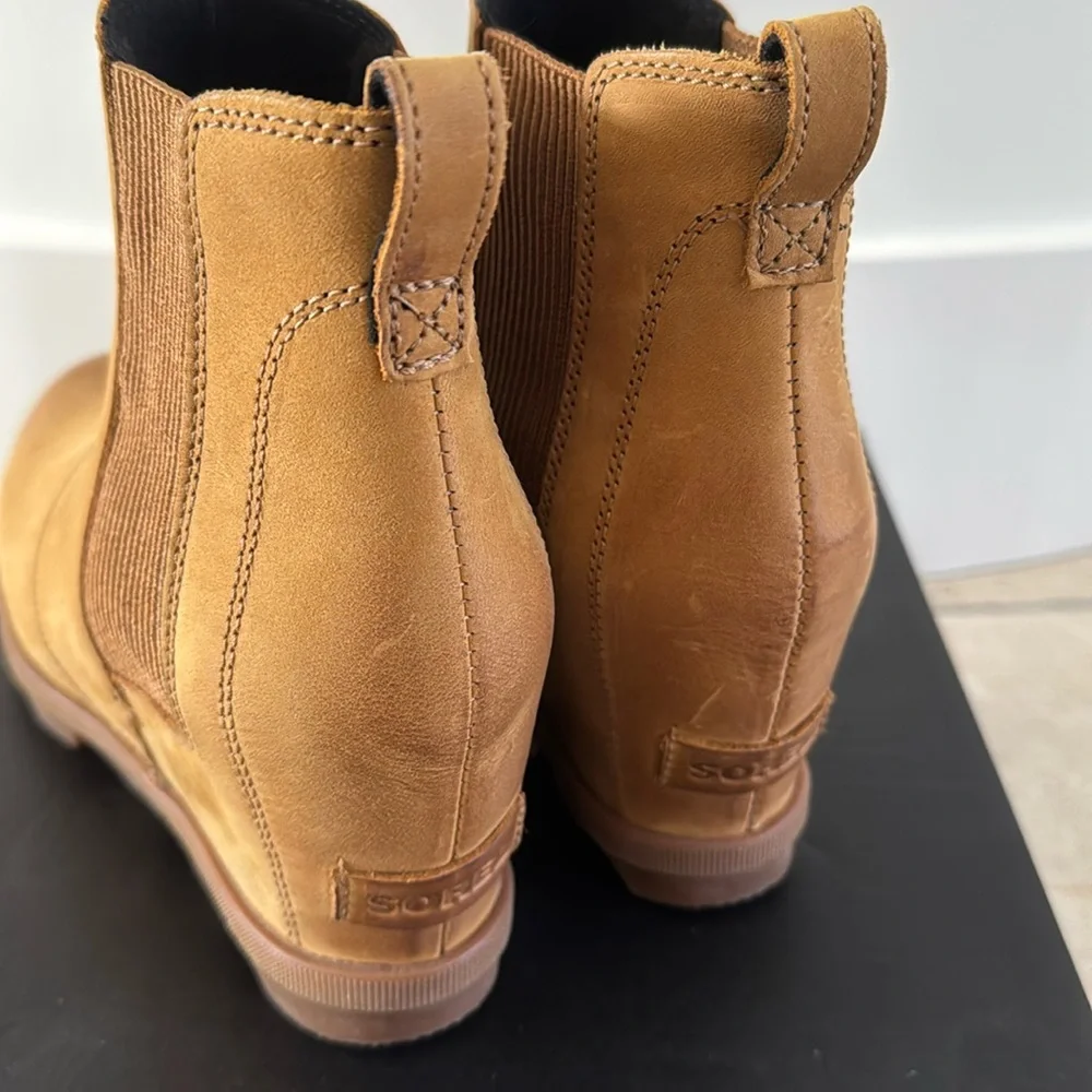 Sorel Joan of Arctic™ Wedge II Chelsea Boot Camel Brown - Picture 14 of 16